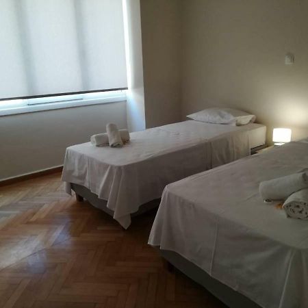 אתונה Kaniggos- 3 Bedrooms Apartment מראה חיצוני תמונה