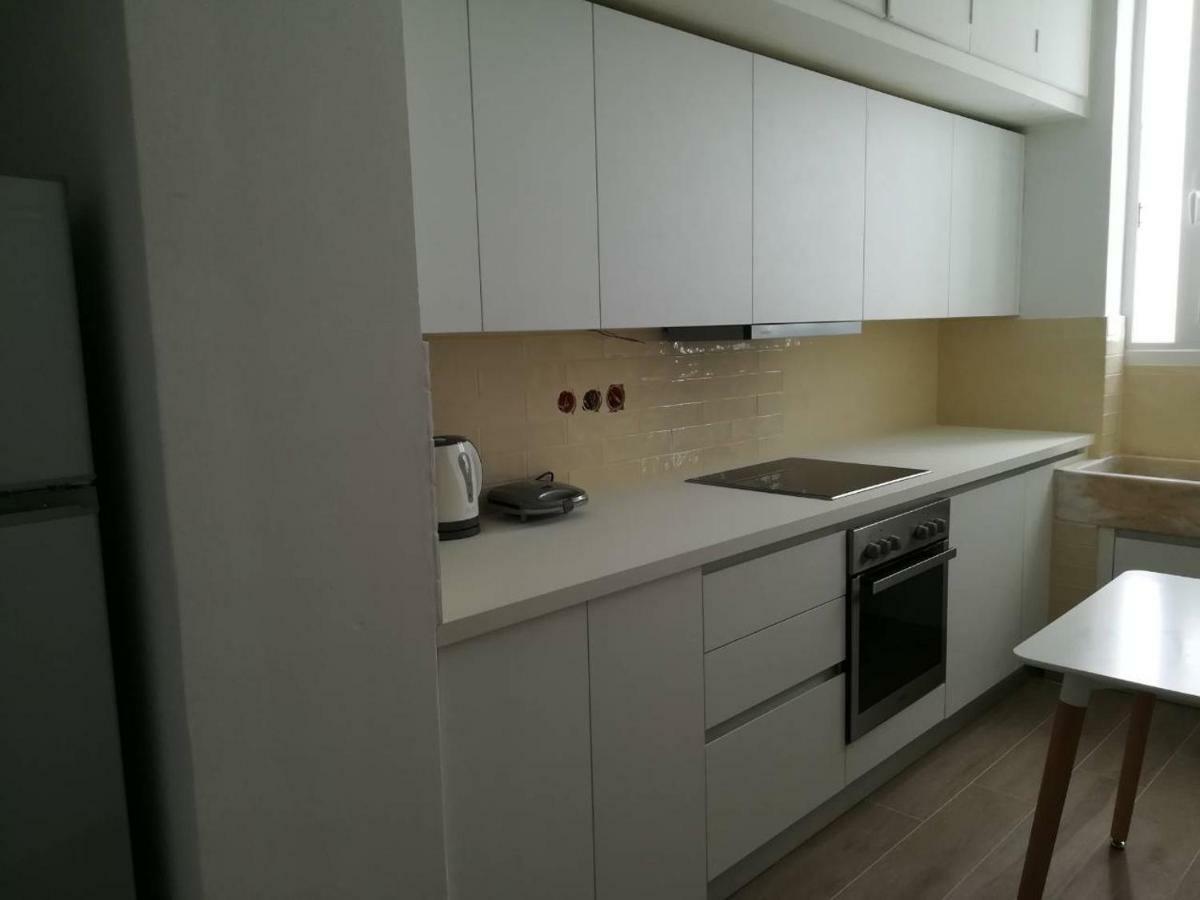 אתונה Kaniggos- 3 Bedrooms Apartment מראה חיצוני תמונה